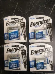 Brand New Lot Of 4 Energiser Lithium Batteries 2 X AA / 2X AAA. New In Box.