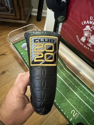 NEW Scotty Cameron 2020 Club Member Black and Gold Golf Putter Blade Headcover