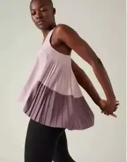New Athleta Small Swing Forward Tank Top Loose Pleated Pink Mauve V-Neck Tennis