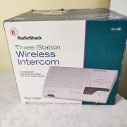 New Radio Shack Three Station Wireless Intercom Plug 'n Talk 43-490 k7