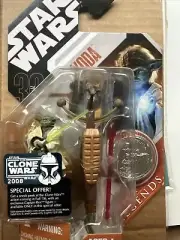 Star Wars 30th Anniversary Figure - Yoda - Saga Legends-New W/ Collector’s Coin