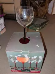 Set Of 4 - Pfaltzgraff Winterberry Fluted Goblet Wine Glass Hand Painted w/ Box