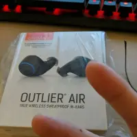 在飛比找蝦皮購物優惠-Creative OUTLIER AIR 真無線入耳式藍芽耳