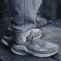 在飛比找蝦皮購物優惠-New Balance  Wtaps NB990V6 新款深