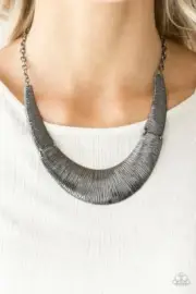 Paparazzi Necklace- Feast or Famine - Black