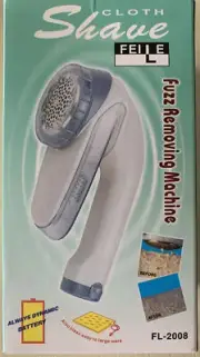 Battery-Operated Fabric Defuzzer Lint Shaver, White.