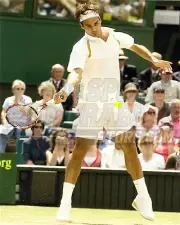 Roger Federer fore hand on toes 8x10 11x14 16x20 photo 625