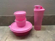 Tupperware Lunch Set Of 4
