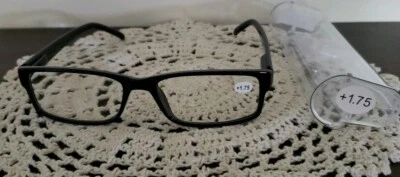 Black Plastic Framed ~ Spring Hinged ~ Reading Glasses w/Clear Case ~ +1.75 ~L4B