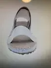 Daybreaks Nina Minxs white beige patent leather 7.5 pull on espadrille Sandals