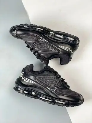 Supreme x Nike Air Max 98 TL 運動鞋