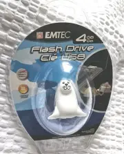 EMTEC Flash Drive White Seal Animal Series Special 4 GB USB 2.0 Keychain Sealed