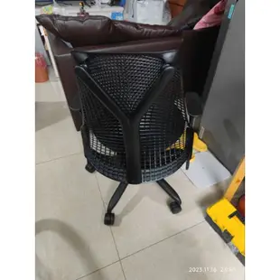 現貨自售 黑色 人體工學椅子 -Herman Miller SAYL Chair-把手伸縮款(全黑) 限淡水自取