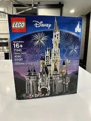 RETIRED!! LEGO Disney: Disney Castle (71040) Brand New.