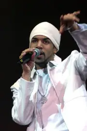 British pop star Craig David performs on stage at Wembley Arena on- Old Photo 1