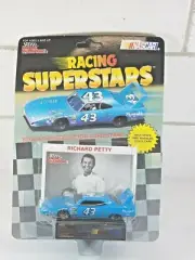 1991 Racing Champions Superstars Richard Petty #43 Superbird 1:64
