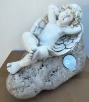35cm Cherub on Rock Solar Light Welcome Sign Statue Sculpture Home Garden Decor