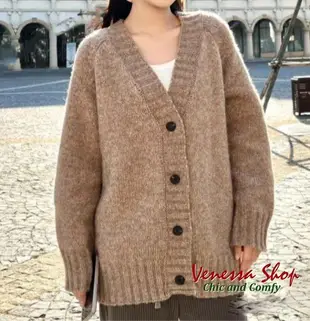 VENESSA~ 新款 MM6 復古氣質 馬吉拉開衫 舒適羊駝毛 麻花V領針織開衫外套 兩色 (G1367)