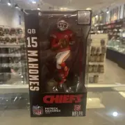 PATRICK MAHOMES CHASE / VARIANT KC Chiefs NFL FIGURE NIB Imports Dragon