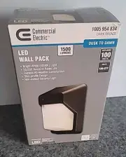 Commercial Electric LED Wall Pack Bronze Security Dusk-Dawn Light NEW