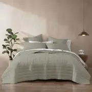 Logan and Mason Rhodes Moss 100% Cotton Box Quilted Coverlet Single/Double