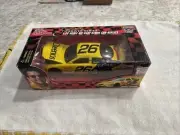 1:24th Scale Racing Champions #26 Cheerios Johnny Benson Diecast Car¥