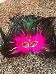 Feather Mask Halloween Peacock Mardi Gras Masquerade Ball Decor Party NWT