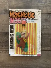 Vintage Fleetwood Toys Magnetic Magic Dancing Bear Yogi Knockoff Rare NOS