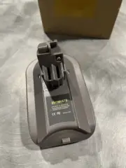 Makita 18V To To Dyson V6 V7 V8 & DC58 DC59 Battery Converter / Adapter
