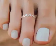 Women's Solid Metal Unique Wave Band Ring 14k White Gold Plated 925 Silver