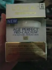 L'OREAL AGE PERFECT PRO-CALCIUM DAY CREAM 1.7oz BRAND NEW box damaged