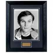 Richard Thomas Personally Signed Young Patient personalised 8 x 10 Photograph...