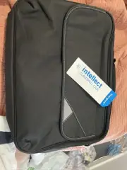 targus 15.6” intellect clamshell case Freepost marpargar