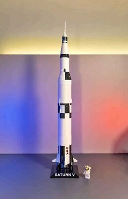 NEW 1:200 Scale NASA Saturn V carry rocket model 57cm/22'' Painted product Gift
