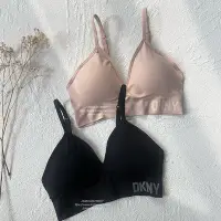 在飛比找Yahoo!奇摩拍賣優惠-DKNY seamless 夏天必備 無鋼圈 內衣