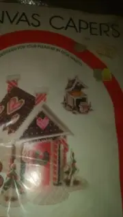 New Christmas plastic canvas capers Gingerbread House candy holder cute