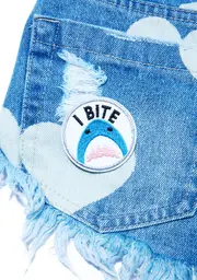[Skinnydip] I Bite Iron-On Patch