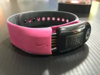 在飛比找Yahoo!奇摩拍賣優惠-NiKE + Sport Band 跑步規劃設計 手腕手錶