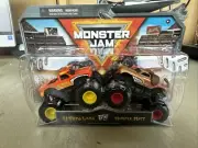 Spin Master MONSTER JAM 1:64 Scale EL TORO LOCO vs MONSTER MUT - Series 27