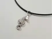 BEACH FASHION NAUTICAL SILVER TONE SEAHORSE VIN&SUE BLACK LEATHER CORD NECKLACE