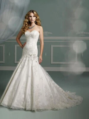 Beautiful Mermaid Wedding Dress by James Clifford Ivory size 10 NWT