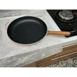 MULTEE摩堤28CM琺瑯鑄鐵煎鍋