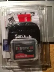 SanDisk 1GB Extreme III CompactFlash Card Clam Shell Packaging (SDCFX3-1024-901)