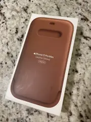 iPhone 12 pro max saddle brown leather Sleeve (MagSafe)