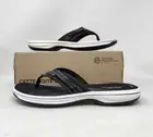 New women's 11 12 Cloudsteppers by Clarks Breeze Sea black flip flops sandals