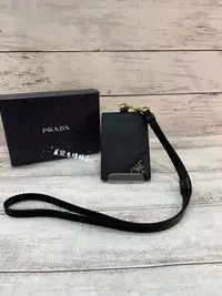 在飛比找Yahoo!奇摩拍賣優惠-《真愛名牌精品》PRADA  2MC016 黑復古金字紋 掛