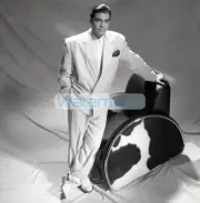 Young GEORGE CLOONEY Unseen Portrait ** HI-RES Pro Pigment Photo (8.5"x11")