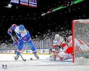 Anders Lee New York Islanders Unsigned Alternate Jersey Shooting Photo
