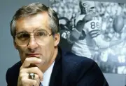 Boyd Dowler formerly Super Bowl I Champion Green Bay Packers posin- Old Photo