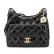 【CHANEL 香奈兒】Hobo Bag 經典雙C LOGO菱格紋小牛皮流浪包(黑色)